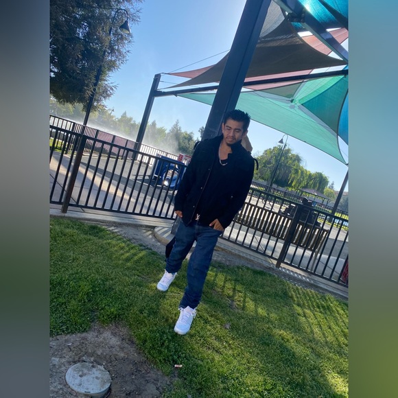 Meet your Posher, William - Picture 1 of 5